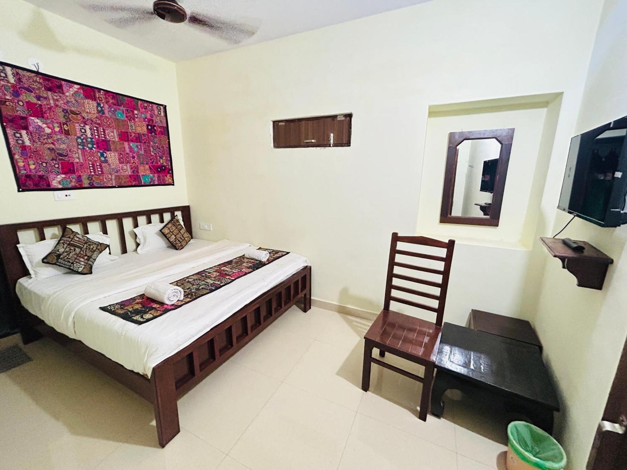 Hotel Relax Inn Jaisalmer Oda fotoğraf